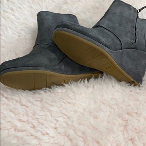🔥Toms Wedge Suede Bootie🥾